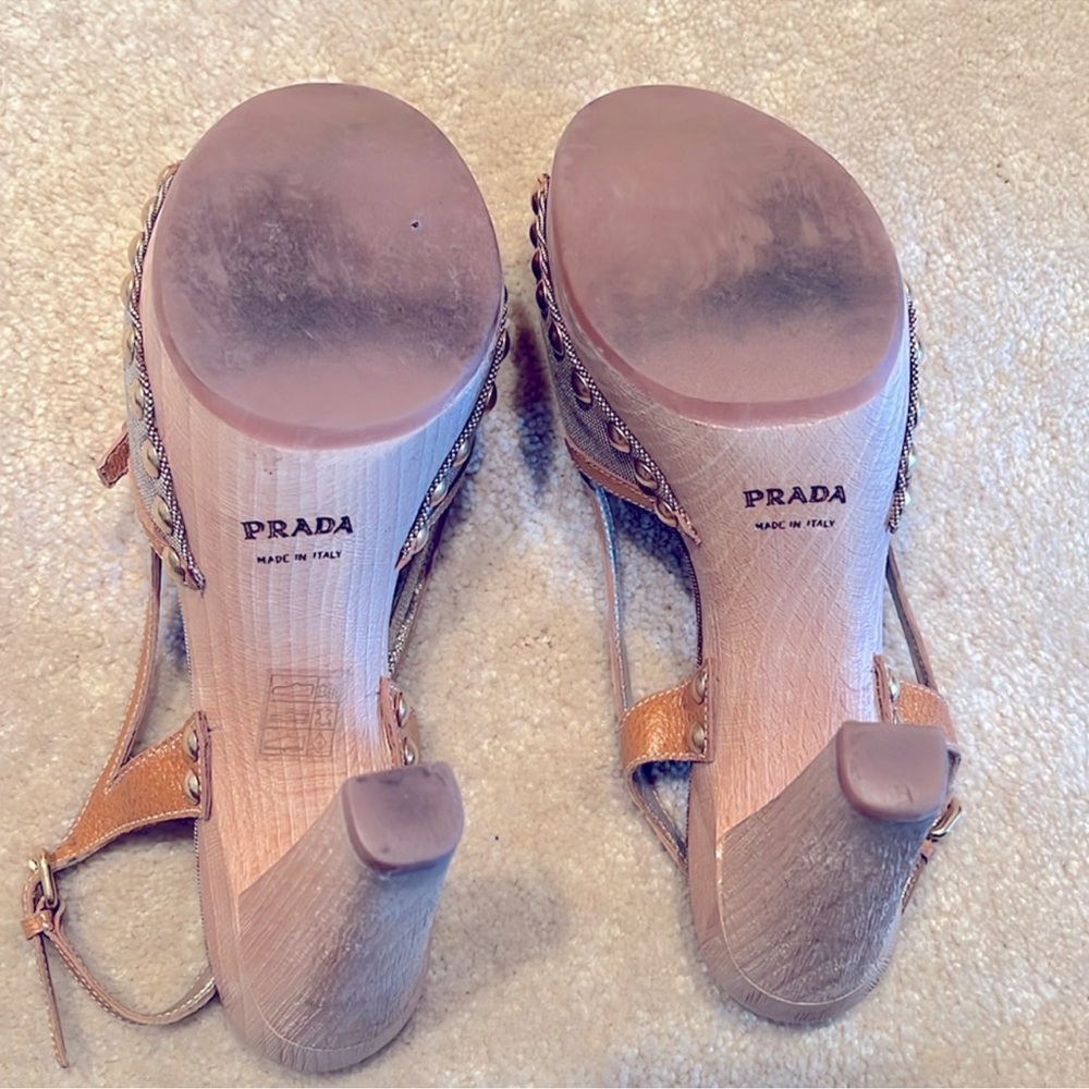 PRADA authentic heels 9.5 - Picture 2 of 4